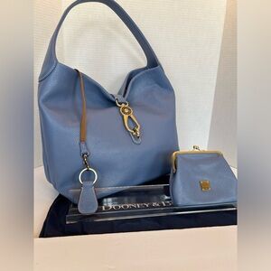 🎄🎄Dooney and Bourke Sky Blue Hobo Satchel, Kisslock & Key Fob set (3 pieces)🎄🎄